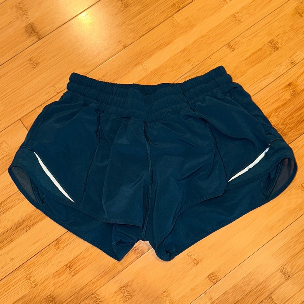 Lululemon athletic hot toddy, shorts, size 4